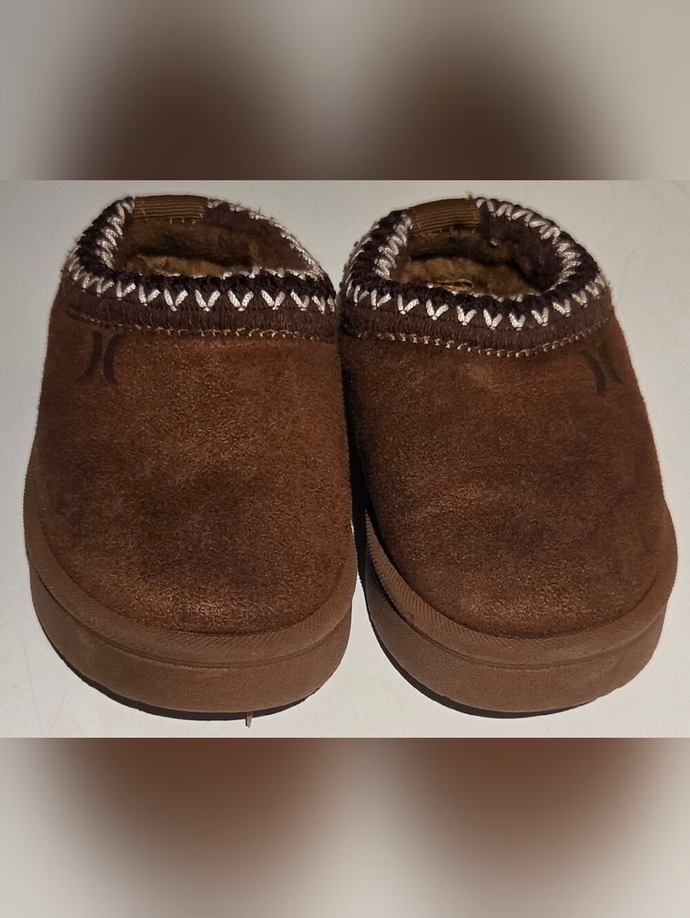 Hurley Modi-T Kids Brown Faux Suede Fur Lined Slip On Slippers Shoes Size 7